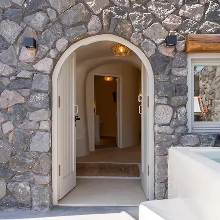 Grandma's Éxo Goniá